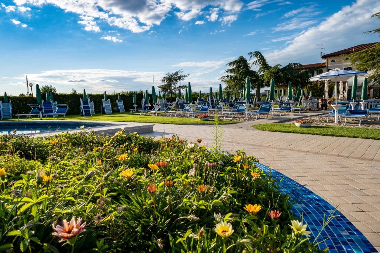 Hotel Villa Sara Mestre Exterior photo